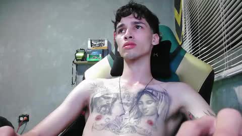 Snapshot of gendo_05 chatting on November 2, 2025, 12:46 am GENDO online show from November 2, 2025, 12:46 am