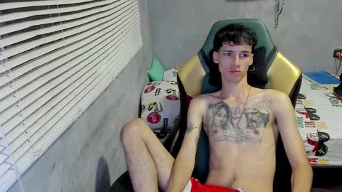 Snapshot of gendo_05 chatting on November 30, 2025, 5:50 pm GENDO online show from November 30, 2025, 5:50 pm