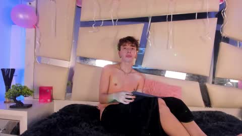 Genesis online show from November 14, 2025, 5:39 am