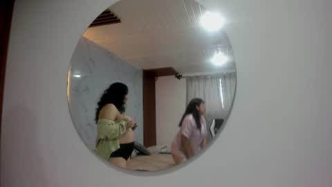 genesis_y_moon online show from June 20, 2026, 11:02 am