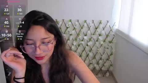 Snapshot of genet_ chatting on November 23, 2025, 7:57 pm genet_ online show from November 23, 2025, 7:57 pm