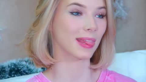 GentleRossi online show from December 2, 2025, 5:30 pm