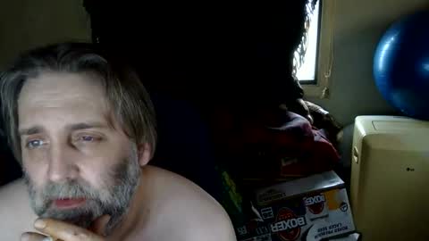 Snapshot of geoffbmn chatting on April 11, 2026, 9:30 pm geoffbmn online show from April 11, 2026, 9:30 pm