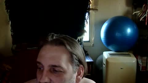 Snapshot of geoffbmn chatting on May 1, 2026, 11:09 pm geoffbmn online show from May 1, 2026, 11:09 pm