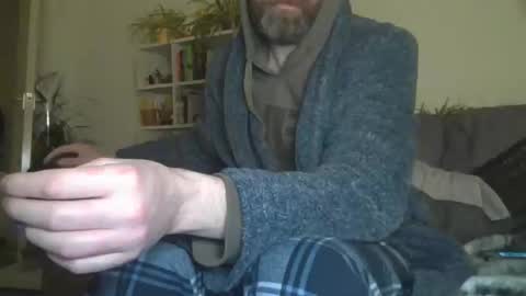 Geon online show from November 17, 2025, 4:57 pm