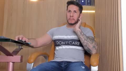 George online show from November 20, 2025, 9:03 pm