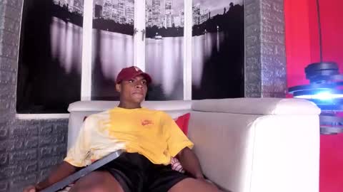 G E O R G E online show from December 3, 2025, 4:09 am