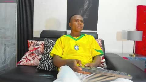 G E O R G E online show from December 19, 2025, 5:36 am