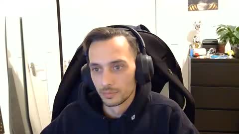 georgek0011 online show from October 5, 2025, 9:02 pm