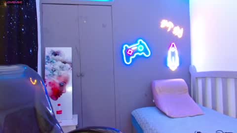 GEORGE online show from January 28, 2025, 2:21 am