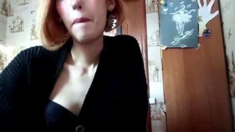 Snapshot of georgianahaeussler chatting on June 2, 2026, 3:36 pm Ellie online show from June 2, 2026, 3:36 pm