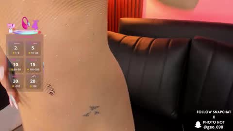 Snapshot of georgina_caruso chatting on September 27, 2025, 4:06 am Georgina Caruso online show from September 27, 2025, 4:06 am