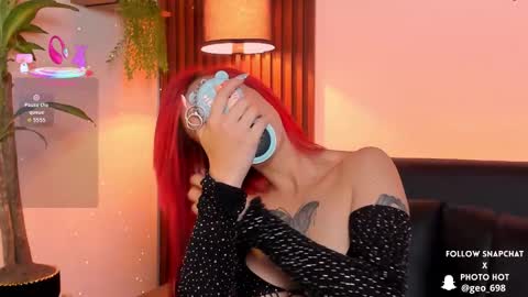 Snapshot of georgina_caruso chatting on October 3, 2025, 9:34 pm Georgina Caruso online show from October 3, 2025, 9:34 pm