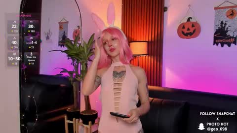 Snapshot of georgina_caruso chatting on October 29, 2025, 4:04 am Georgina Caruso online show from October 29, 2025, 4:04 am