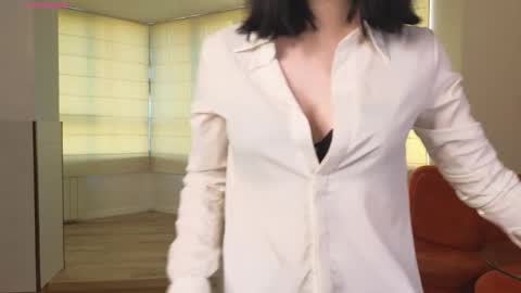 Snapshot of georginatrue chatting on October 4, 2025, 3:15 am My name is Kelly online show from October 4, 2025, 3:15 am