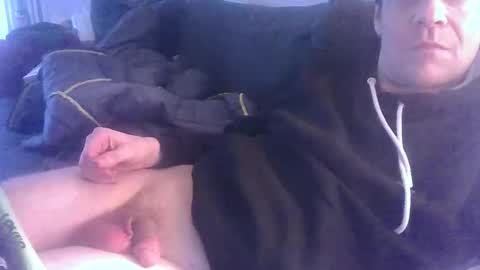 German33FFM1 online show from February 15, 2026, 12:14 pm