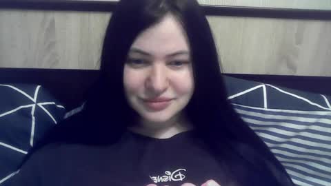 Eva online show from April 5, 2026, 5:10 pm