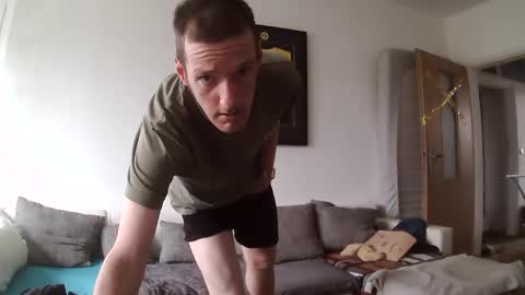 germanbigbln online show from April 19, 2026, 10:36 am