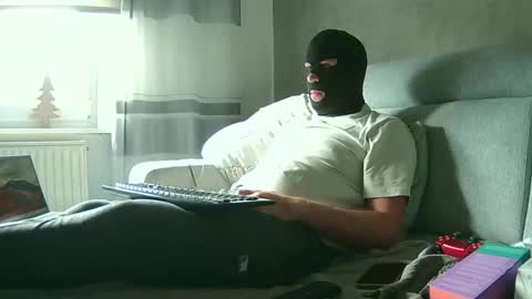 germanboy2601 online show from December 21, 2025, 10:55 am