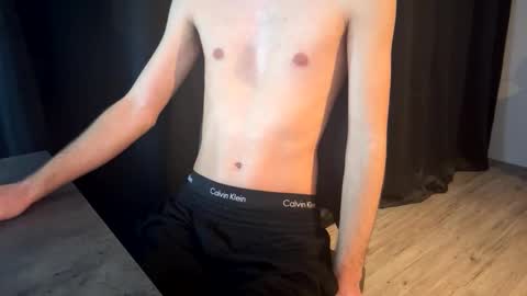 Snapshot of germanboy91565 chatting on December 16, 2025, 4:01 pm germanboy91565 online show from December 16, 2025, 4:01 pm