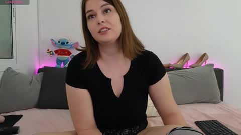 Snapshot of germangirl1996 chatting on January 6, 2025, 5:16 pm Nadine online show from January 6, 2025, 5:16 pm