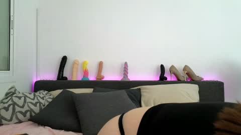 Snapshot of germangirl1996 chatting on February 3, 2025, 5:14 pm Nadine online show from February 3, 2025, 5:14 pm