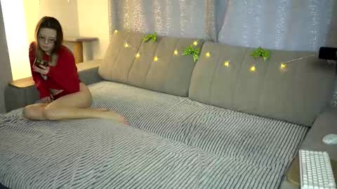 Jean and Isa couple Van online show from December 23, 2025, 6:11 am