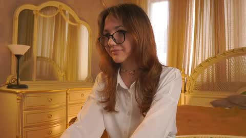Kristy online show from June 10, 2026, 12:26 pm