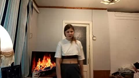 Snapshot of gertudeoh chatting on June 10, 2026, 4:39 pm Alice online show from June 10, 2026, 4:39 pm