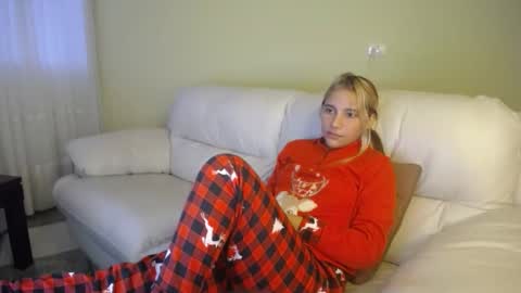 Snapshot of ggemas chatting on December 18, 2024, 7:26 am ggemas online show from December 18, 2024, 7:26 am