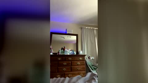 Snapshot of gggpixieprincess99 chatting on December 18, 2025, 3:51 pm gggpixieprincess99 online show from December 18, 2025, 3:51 pm