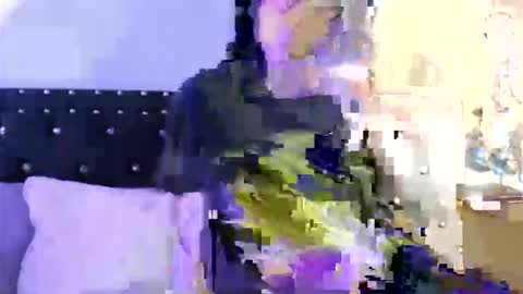 Allison  online show from November 25, 2025, 8:09 pm