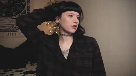 ghoticspectre online show from April 7, 2026, 4:29 pm