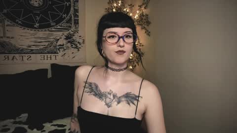 ghoticspectre online show from April 15, 2026, 5:31 pm