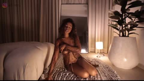 Snapshot of gia_curly chatting on May 31, 2026, 2:09 am Leo online show from May 31, 2026, 2:09 am