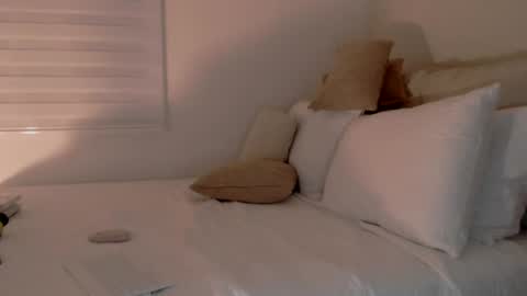 Gia Ferh online show from January 21, 2025, 1:39 am