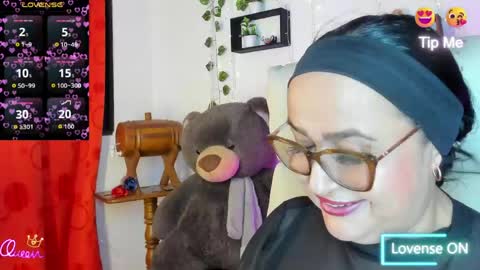 Snapshot of gia_nahomi chatting on May 6, 2026, 11:43 pm nahomi online show from May 6, 2026, 11:43 pm
