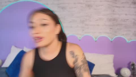 Gia online show from February 5, 2026, 7:51 pm