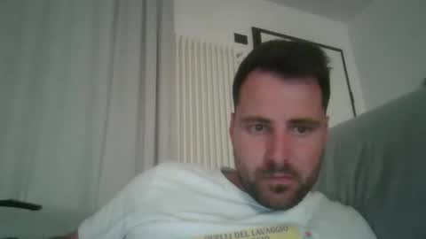 giacomo9669 online show from May 14, 2026, 5:42 pm