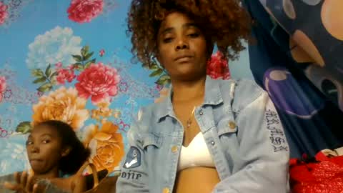 Snapshot of gialbloody chatting on June 18, 2026, 5:17 pm gialbloody online show from June 18, 2026, 5:17 pm