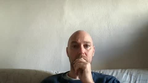 giannipaciotti online show from April 6, 2026, 8:37 am