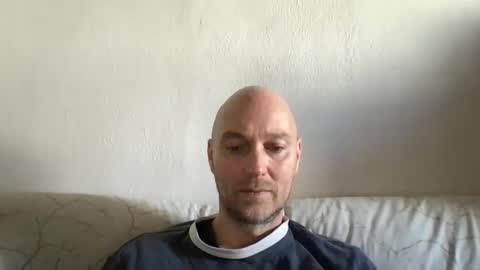 giannipaciotti online show from April 11, 2026, 9:13 am