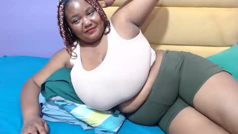 Snapshot of gianttitts chatting on January 5, 2025, 10:29 pm gianttitts online show from January 5, 2025, 10:29 pm