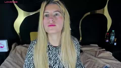 GiaRoussel online show from February 23, 2026, 4:37 pm