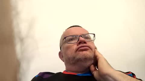 giddyup2222222 online show from December 1, 2025, 9:47 am