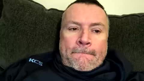 giddyup2222222 online show from December 15, 2025, 9:24 am