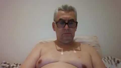 gigi1970 online show from December 2, 2024, 6:32 pm