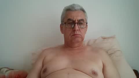 gigi1970 online show from April 19, 2026, 1:10 pm