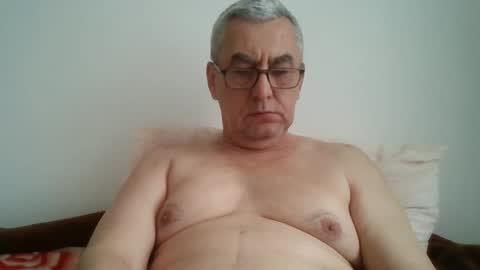 gigi1970 online show from May 16, 2026, 7:27 am
