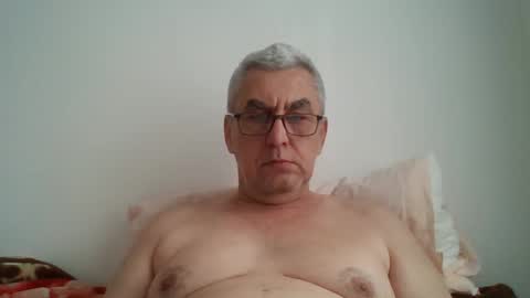 gigi1970 online show from May 17, 2026, 3:41 pm